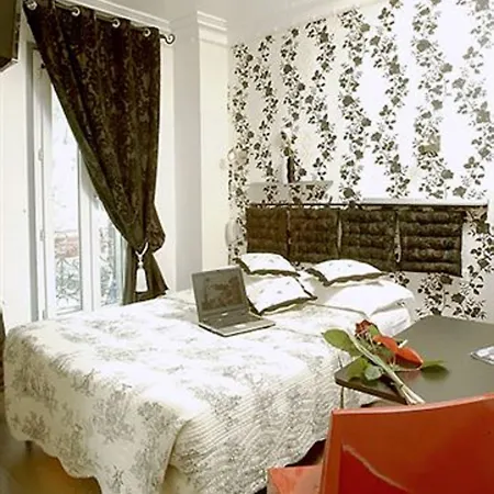 Hotel Korner Etoile Parigi