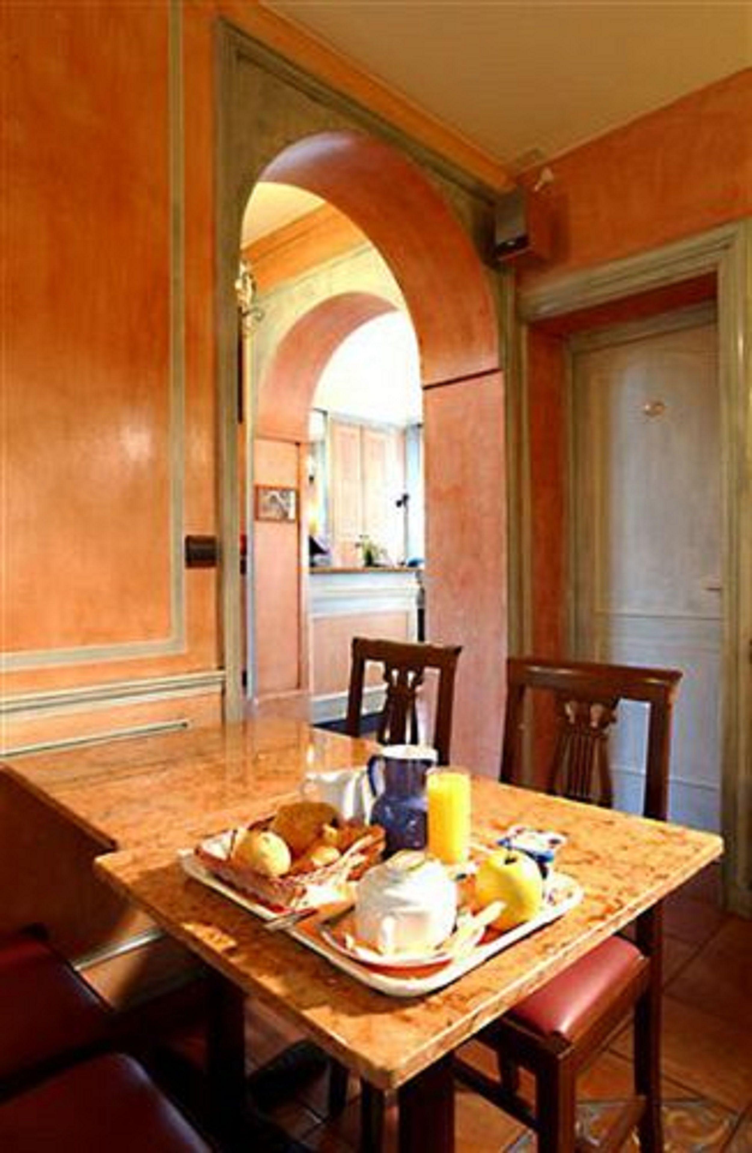 Hotel Korner Etoile Paris